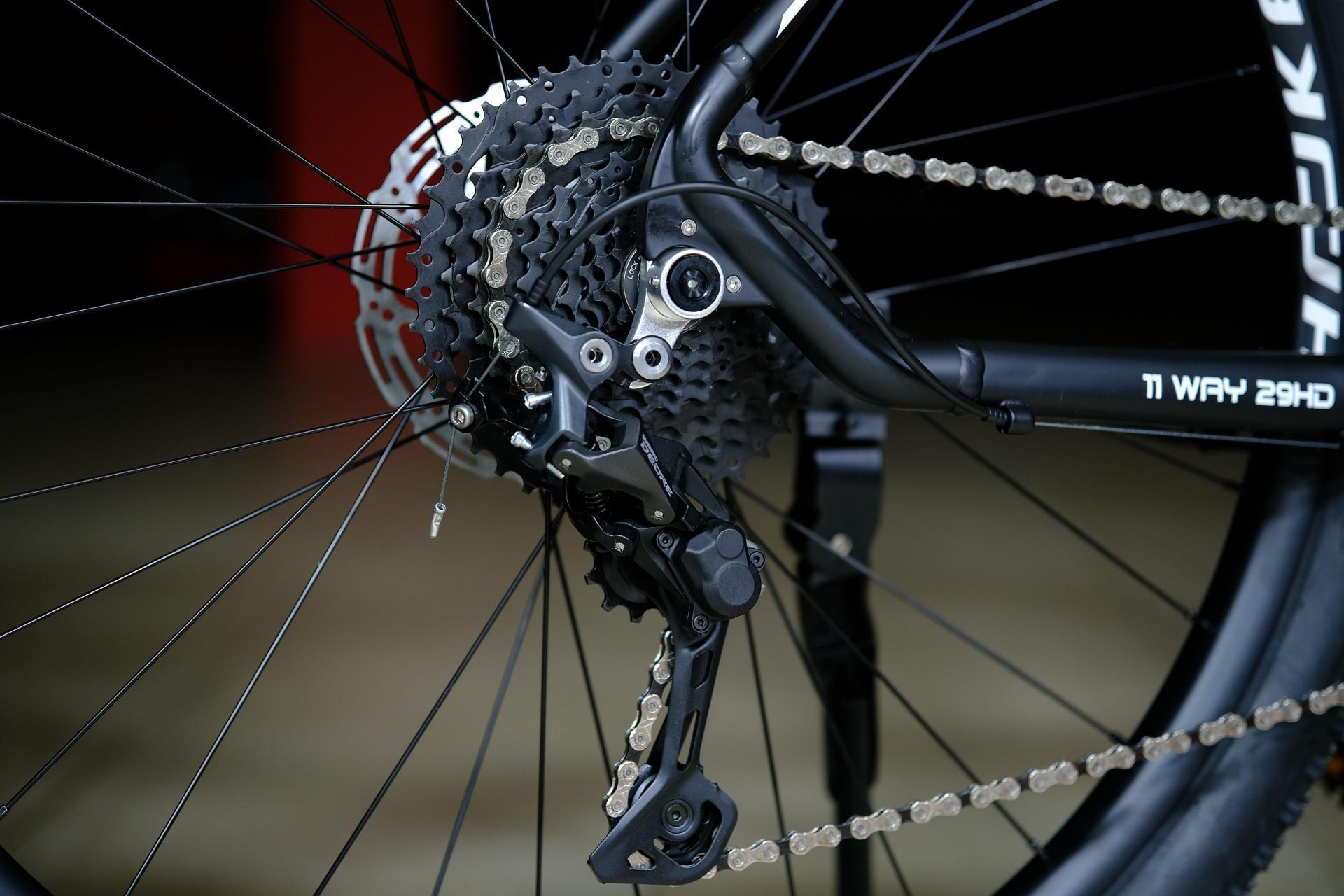 Задний переключатель Shimano Deore HOKE 11 Way 29 HD матовый чёрный-белый 21